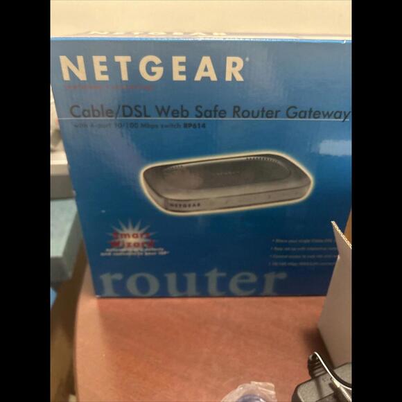 Netgear RP614 100 Mbps 4-Port 10/100 Wired Router - Picture 5 of 5